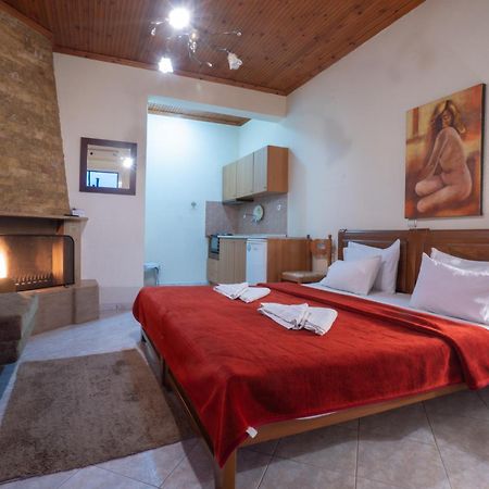 Guesthouse Adonis Káto Loutrákion Kültér fotó