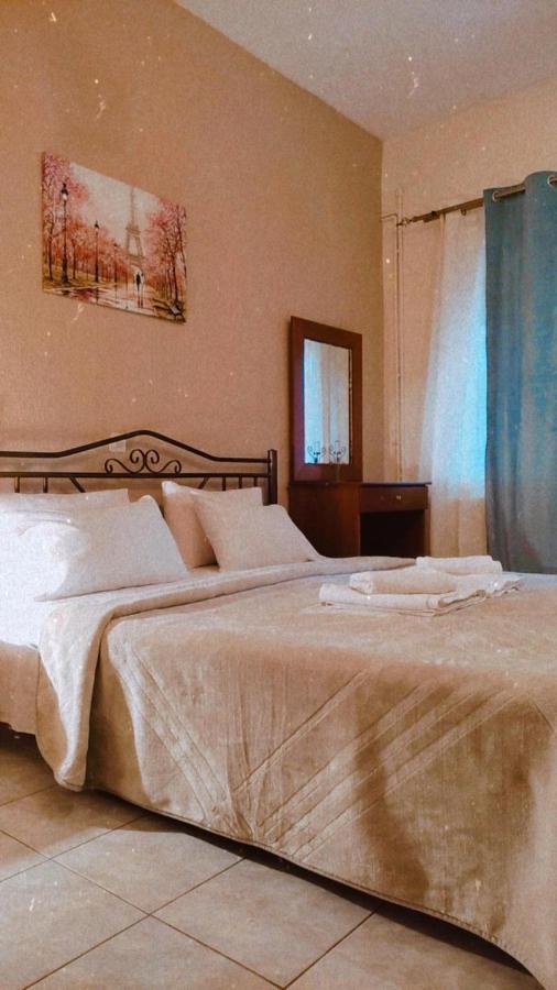 Guesthouse Adonis Káto Loutrákion Kültér fotó