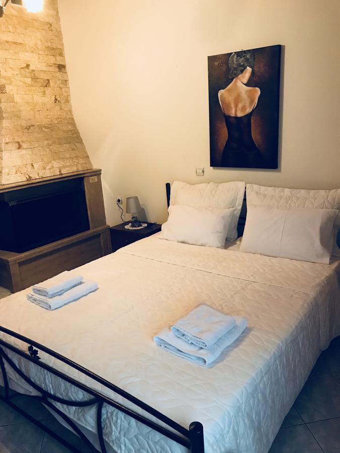 Guesthouse Adonis Káto Loutrákion Kültér fotó